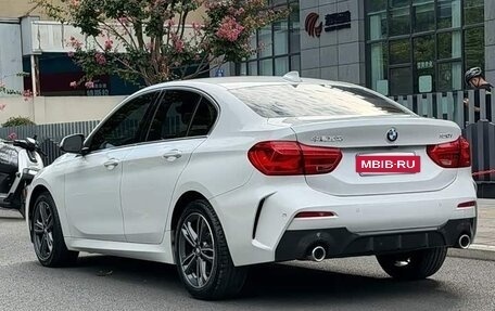 BMW 1 серия, 2023 год, 1 450 000 рублей, 4 фотография