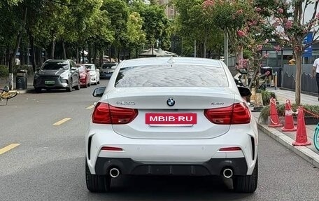 BMW 1 серия, 2023 год, 1 450 000 рублей, 5 фотография