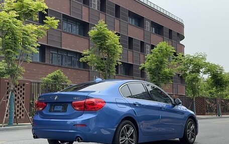 BMW 1 серия, 2023 год, 1 450 000 рублей, 4 фотография