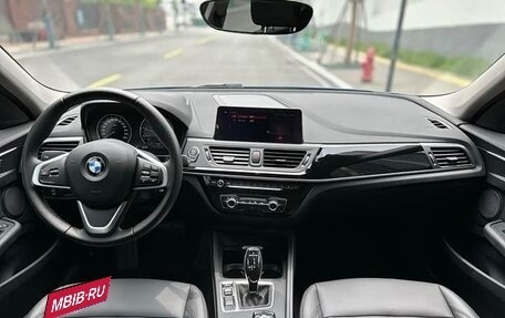 BMW 1 серия, 2023 год, 1 450 000 рублей, 12 фотография