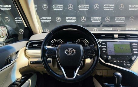 Toyota Camry, 2018 год, 2 790 000 рублей, 17 фотография