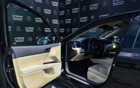 Toyota Camry, 2018 год, 2 790 000 рублей, 12 фотография