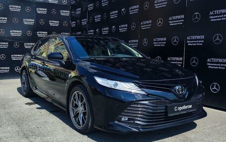 Toyota Camry, 2018 год, 2 790 000 рублей, 34 фотография