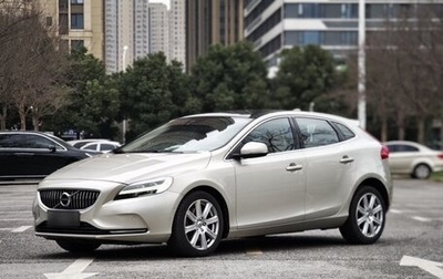 Volvo V40 II рестайлинг, 2016 год, 1 040 000 рублей, 1 фотография
