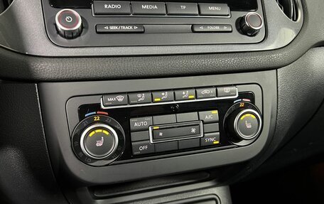 Volkswagen Tiguan I, 2015 год, 1 097 700 рублей, 20 фотография