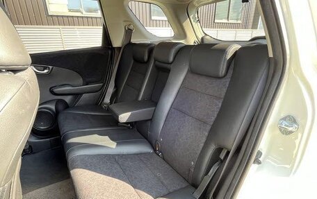 Honda Fit Shuttle I рестайлинг, 2015 год, 713 000 рублей, 14 фотография