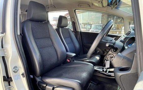 Honda Fit Shuttle I рестайлинг, 2015 год, 713 000 рублей, 17 фотография