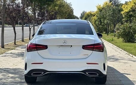 Mercedes-Benz A-Класс, 2023 год, 1 674 000 рублей, 5 фотография