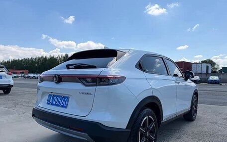 Honda Vezel, 2023 год, 1 650 000 рублей, 6 фотография