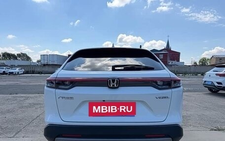 Honda Vezel, 2023 год, 1 650 000 рублей, 5 фотография