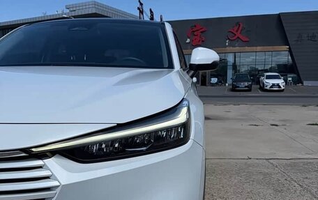 Honda Vezel, 2023 год, 1 650 000 рублей, 7 фотография