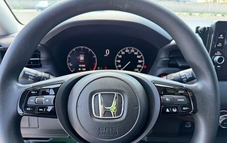 Honda Vezel, 2023 год, 1 650 000 рублей, 9 фотография