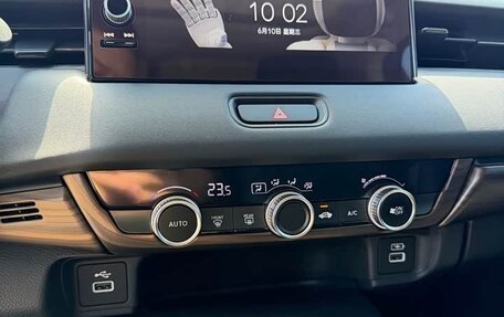 Honda Vezel, 2023 год, 1 650 000 рублей, 11 фотография