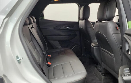 Chevrolet TrailBlazer, 2023 год, 2 200 000 рублей, 17 фотография