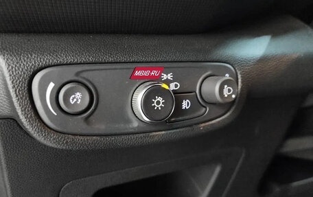 Chevrolet TrailBlazer, 2023 год, 2 200 000 рублей, 27 фотография