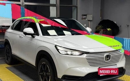 Honda Vezel, 2023 год, 1 690 000 рублей, 3 фотография