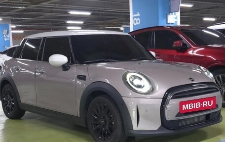 MINI Hatch, 2023 год, 2 357 000 рублей, 3 фотография