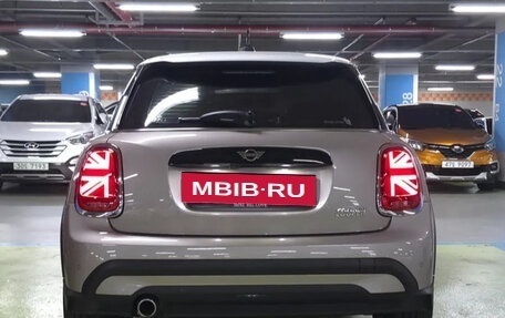 MINI Hatch, 2023 год, 2 357 000 рублей, 5 фотография