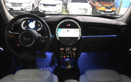 MINI Hatch, 2023 год, 2 357 000 рублей, 11 фотография