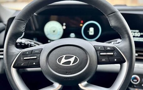 Hyundai Elantra, 2023 год, 1 367 000 рублей, 12 фотография