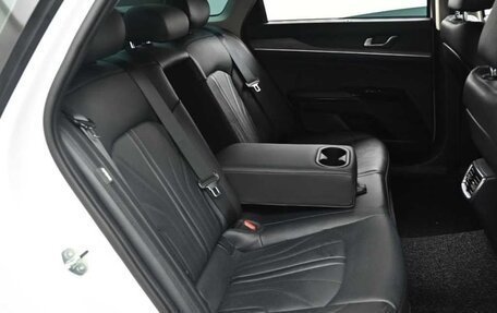 KIA K5, 2023 год, 3 420 000 рублей, 13 фотография