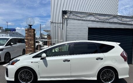 Toyota Prius Alpha I (ZVW40/41), 2021 год, 1 601 000 рублей, 2 фотография