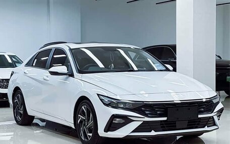 Hyundai Elantra, 2023 год, 1 680 000 рублей, 3 фотография