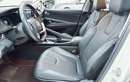 Hyundai Elantra, 2023 год, 1 680 000 рублей, 9 фотография