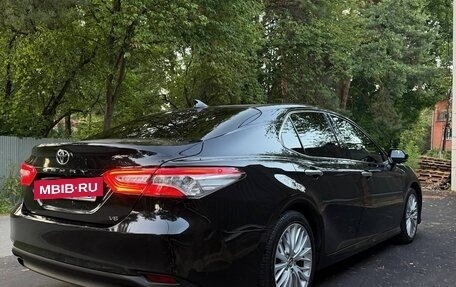Toyota Camry, 2018 год, 3 000 000 рублей, 5 фотография