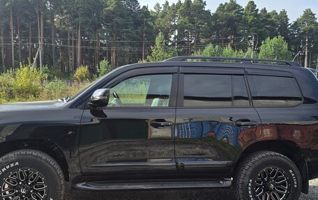 Toyota Land Cruiser 200, 2015 год, 5 150 000 рублей, 2 фотография