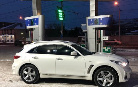 Infiniti FX II, 2012 год, 2 200 000 рублей, 2 фотография