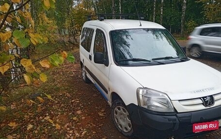 Peugeot Partner II рестайлинг 2, 2011 год, 410 000 рублей, 3 фотография