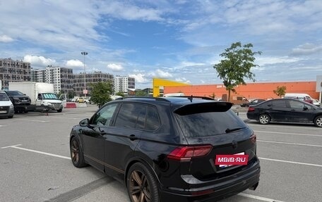 Volkswagen Tiguan II, 2018 год, 2 900 000 рублей, 3 фотография