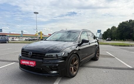 Volkswagen Tiguan II, 2018 год, 2 900 000 рублей, 9 фотография