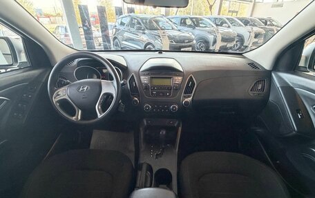 Hyundai ix35 I рестайлинг, 2015 год, 1 450 000 рублей, 10 фотография