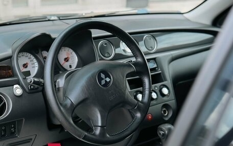 Mitsubishi Outlander III рестайлинг 3, 2007 год, 750 000 рублей, 11 фотография