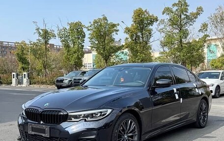 BMW 3 серия, 2023 год, 2 810 000 рублей, 1 фотография