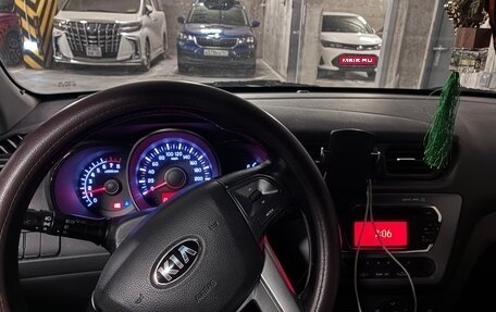KIA Rio III рестайлинг, 2013 год, 600 000 рублей, 7 фотография