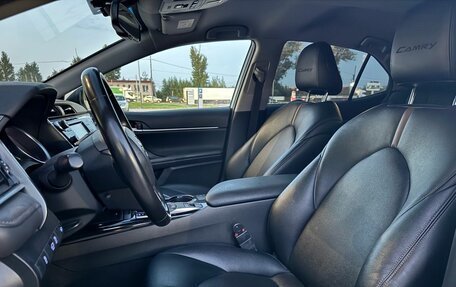 Toyota Camry, 2020 год, 2 480 000 рублей, 9 фотография