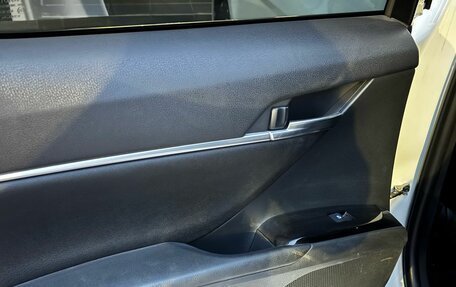 Toyota Camry, 2020 год, 2 480 000 рублей, 17 фотография