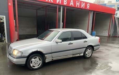 Mercedes-Benz C-Класс, 1995 год, 220 000 рублей, 1 фотография