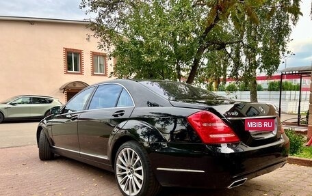 Mercedes-Benz S-Класс, 2011 год, 1 300 000 рублей, 2 фотография