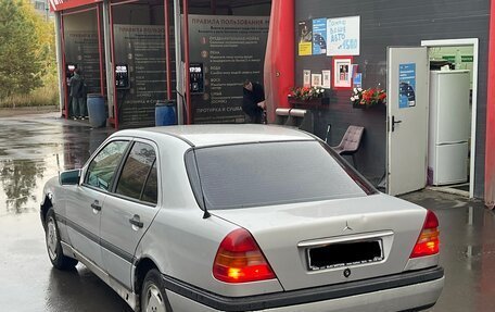 Mercedes-Benz C-Класс, 1995 год, 220 000 рублей, 4 фотография