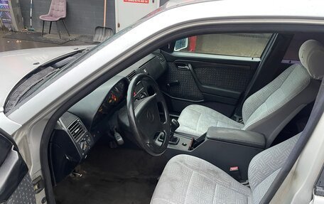 Mercedes-Benz C-Класс, 1995 год, 220 000 рублей, 8 фотография