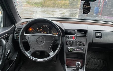 Mercedes-Benz C-Класс, 1995 год, 220 000 рублей, 7 фотография