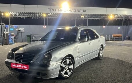 Mercedes-Benz E-Класс, 2000 год, 420 000 рублей, 3 фотография