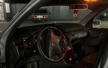 Mercedes-Benz E-Класс, 2000 год, 420 000 рублей, 10 фотография