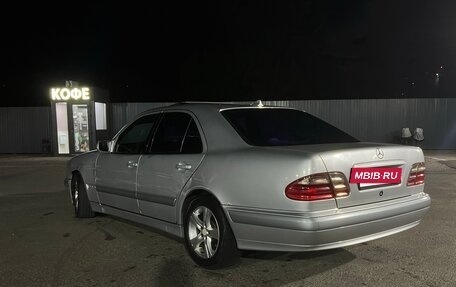 Mercedes-Benz E-Класс, 2000 год, 420 000 рублей, 7 фотография