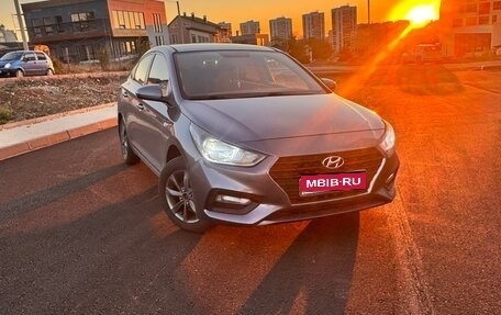 Hyundai Solaris II рестайлинг, 2017 год, 1 350 000 рублей, 1 фотография