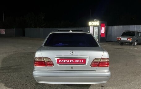 Mercedes-Benz E-Класс, 2000 год, 420 000 рублей, 8 фотография